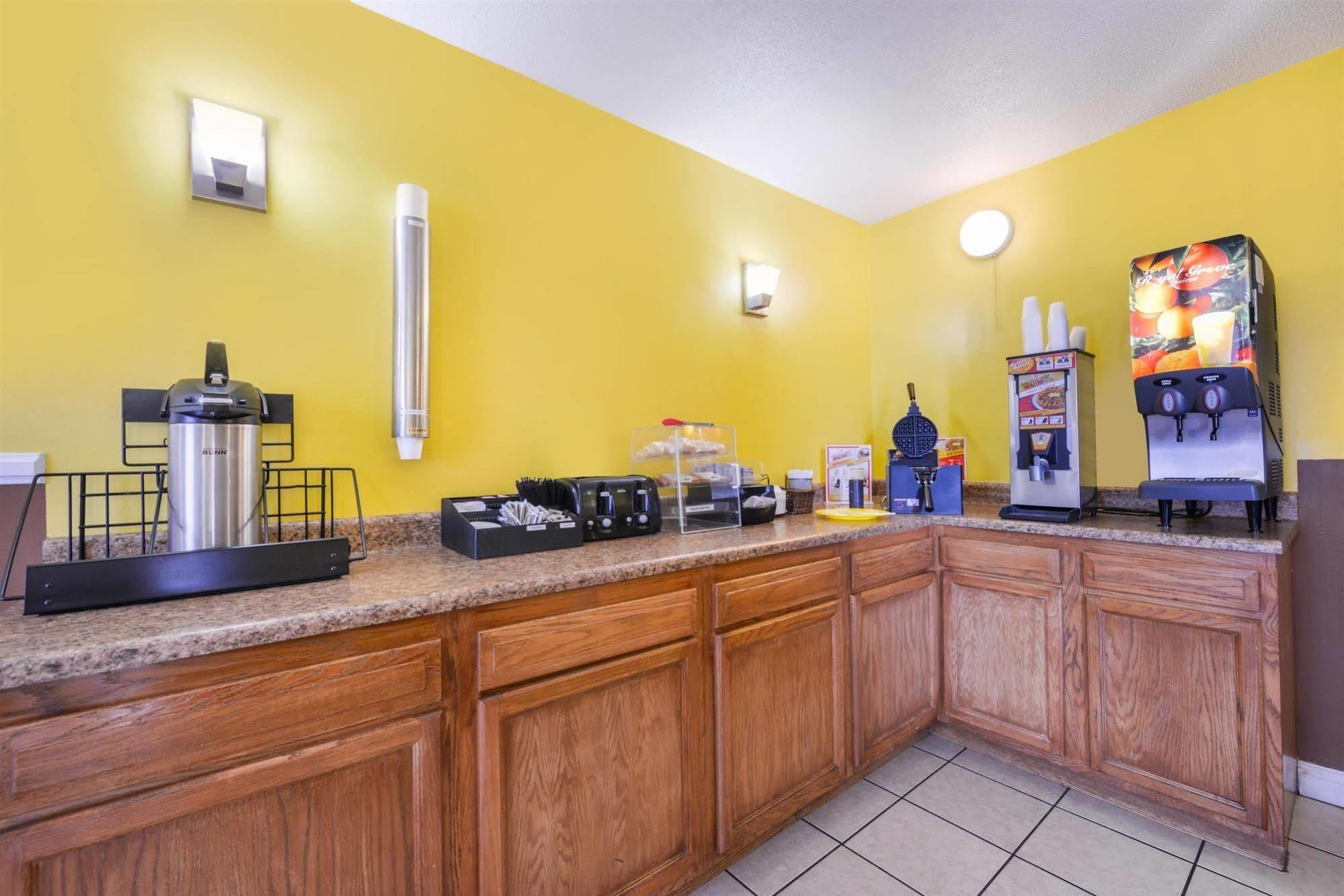 Americas Best Value Inn - Somerset Extérieur photo