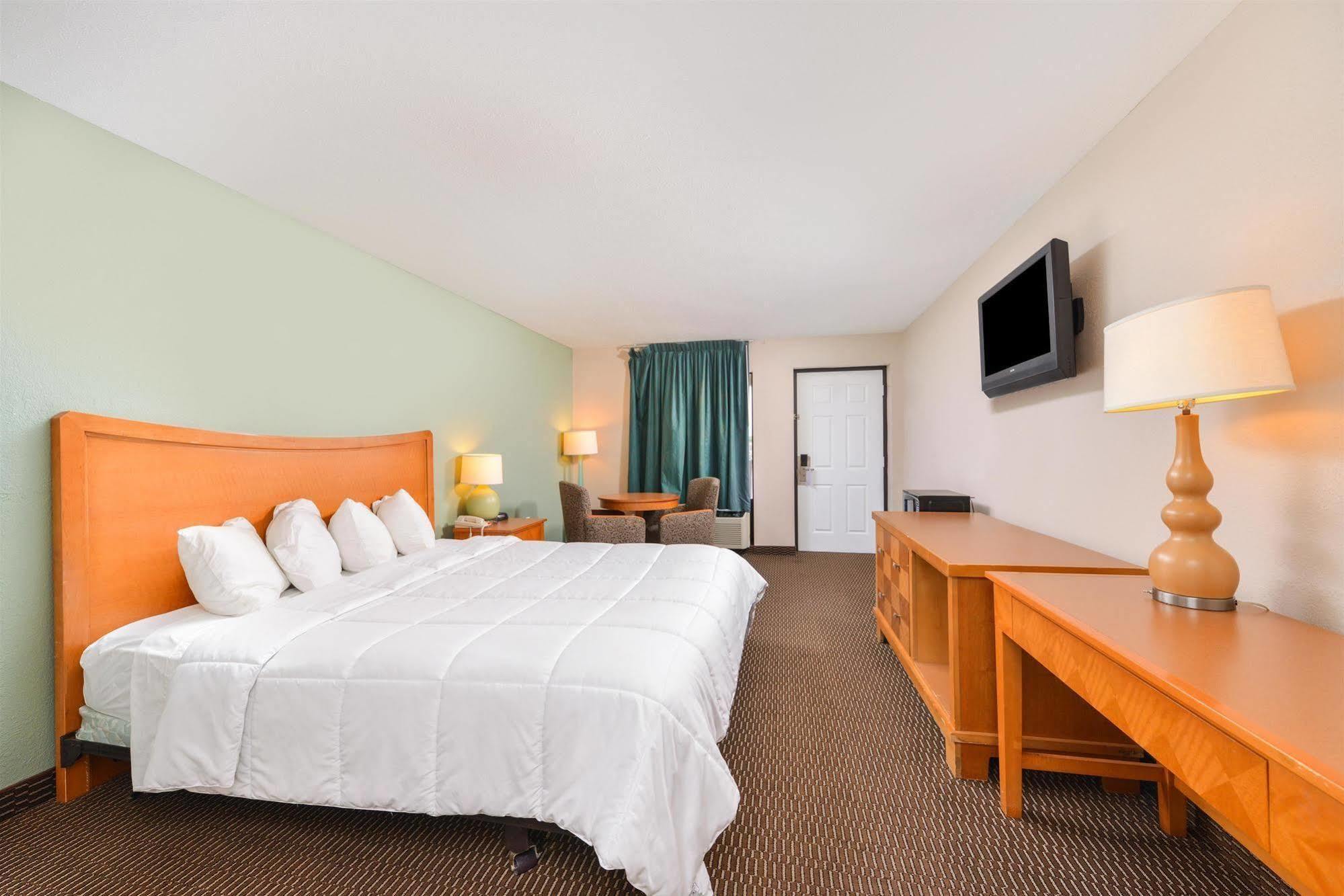 Americas Best Value Inn - Somerset Extérieur photo